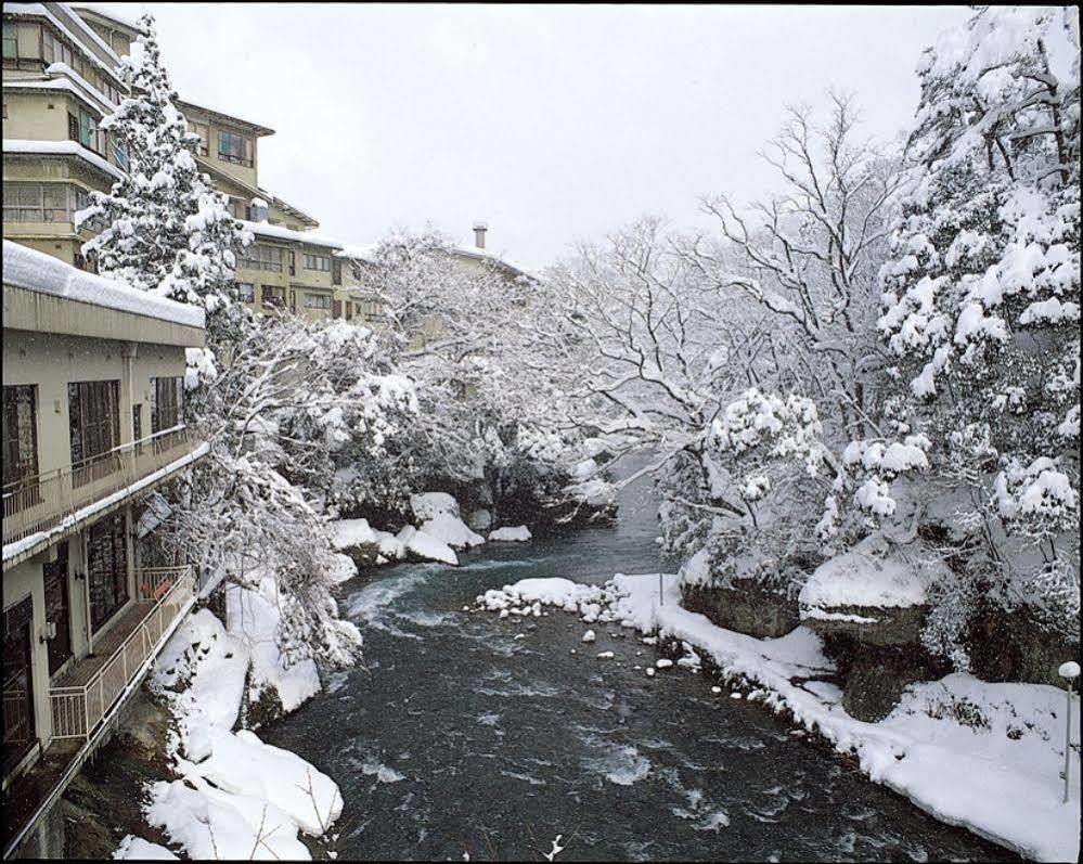 Yamanaka Onsen Shirasagiyu Tawaraya Hotel Kaga  Buitenkant foto