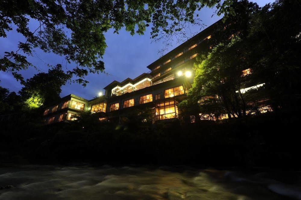 Yamanaka Onsen Shirasagiyu Tawaraya Hotel Kaga  Buitenkant foto