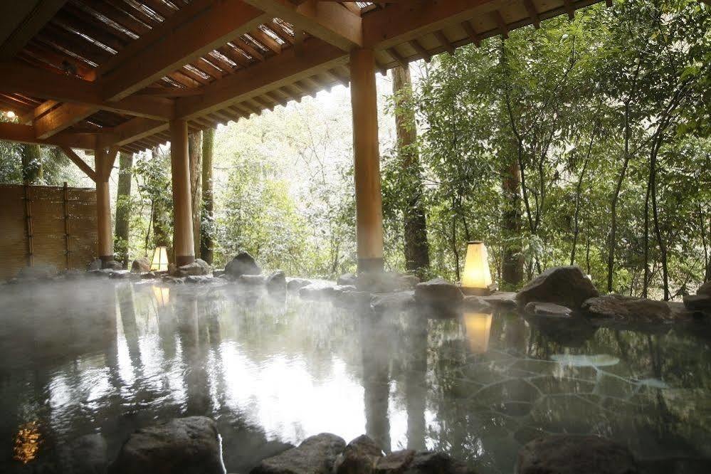 Yamanaka Onsen Shirasagiyu Tawaraya Hotel Kaga  Buitenkant foto
