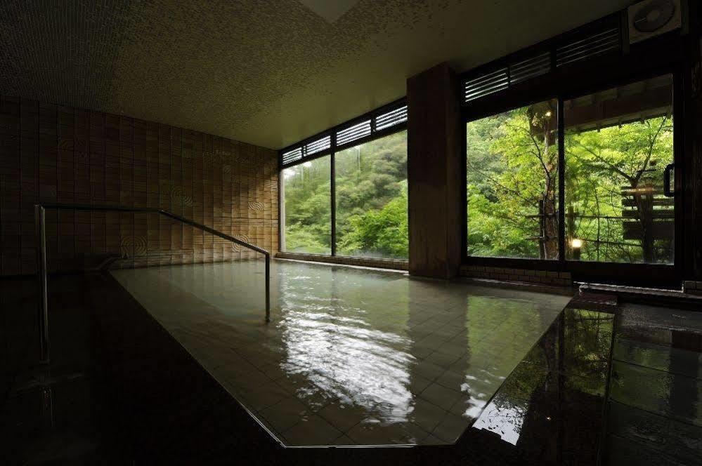 Yamanaka Onsen Shirasagiyu Tawaraya Hotel Kaga  Buitenkant foto